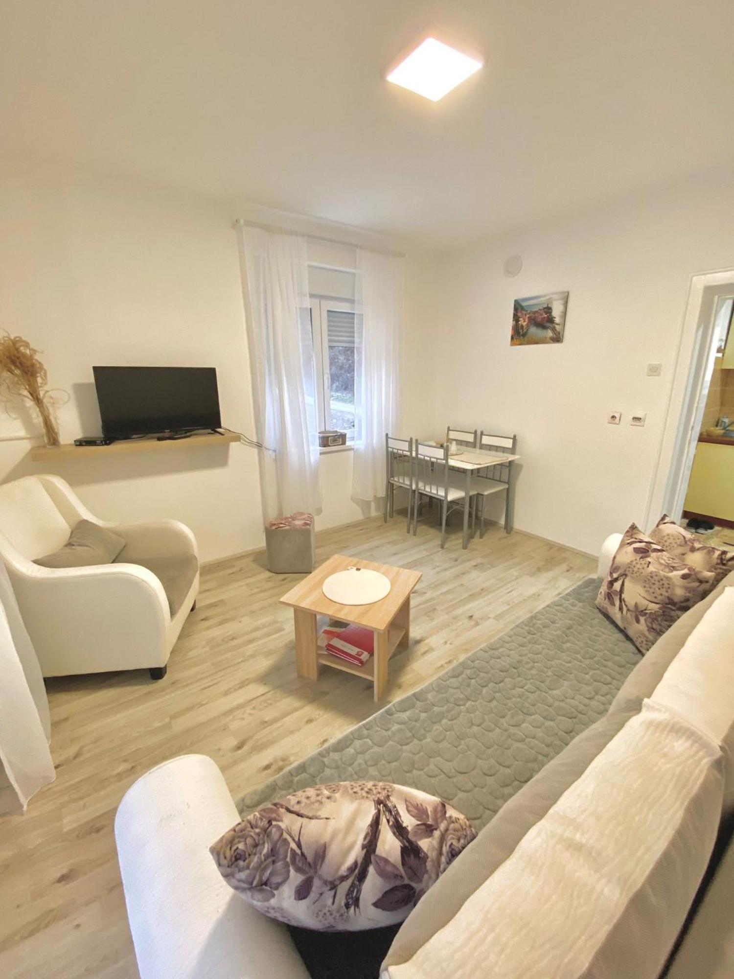Apartman Bogdan Cacak Bagian luar foto